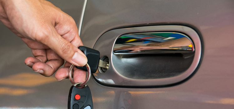 Car door lock repair in Country Club